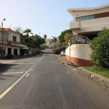 Apartment Ferienwohnung Fuer 2 Personen Ca 70 Qm In Cmara De Lobos, Madeira Suedkueste Von Madeira