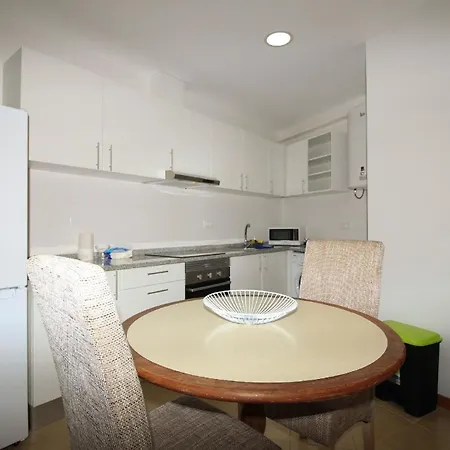 Ferienwohnung Fuer 2 Personen Ca 70 Qm In Cmara De Lobos, Madeira Suedkueste Von Madeira Camara de Lobos