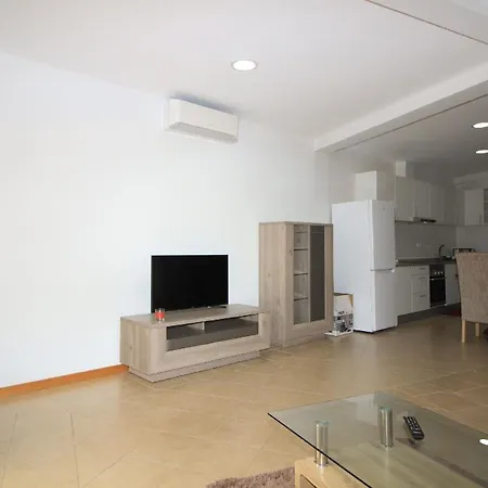 Apartment Ferienwohnung Fuer 2 Personen Ca 70 Qm In Cmara De Lobos, Madeira Suedkueste Von Madeira Camara de Lobos